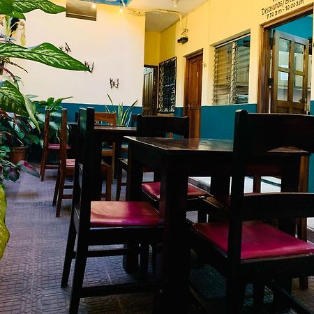Hostal Fachente León Extérieur photo