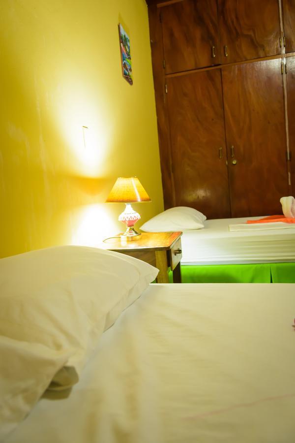 Hostal Fachente León Extérieur photo