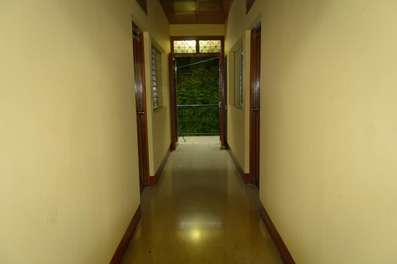 Hostal Fachente León Extérieur photo