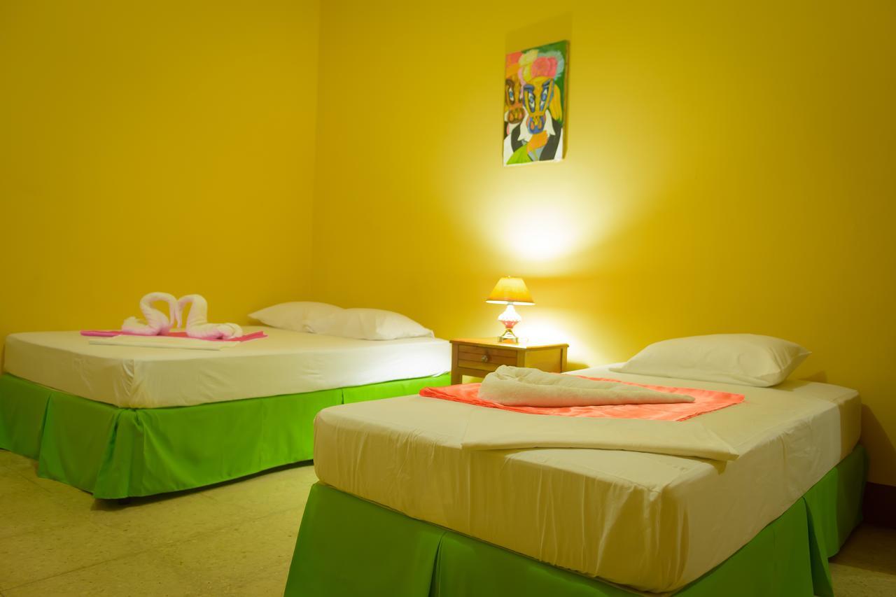 Hostal Fachente León Extérieur photo