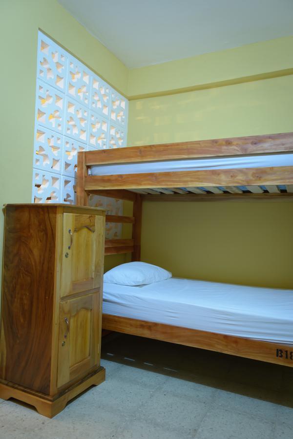 Hostal Fachente León Extérieur photo