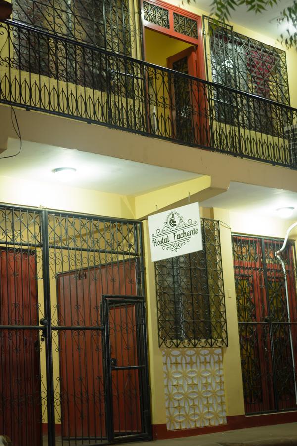 Hostal Fachente León Extérieur photo